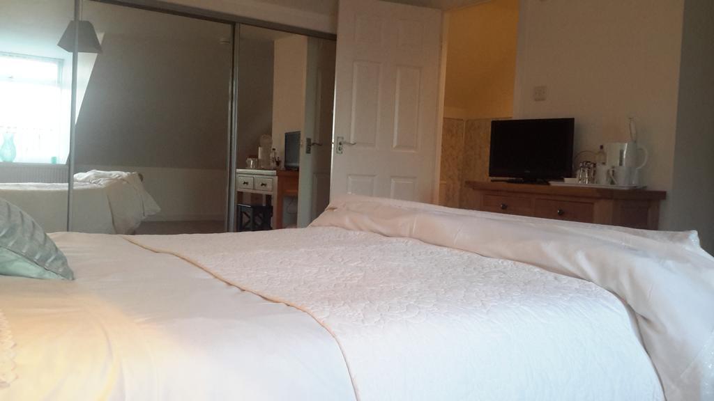 Woodend Bed & Breakfast เกลนรอททิส ภายนอก รูปภาพ